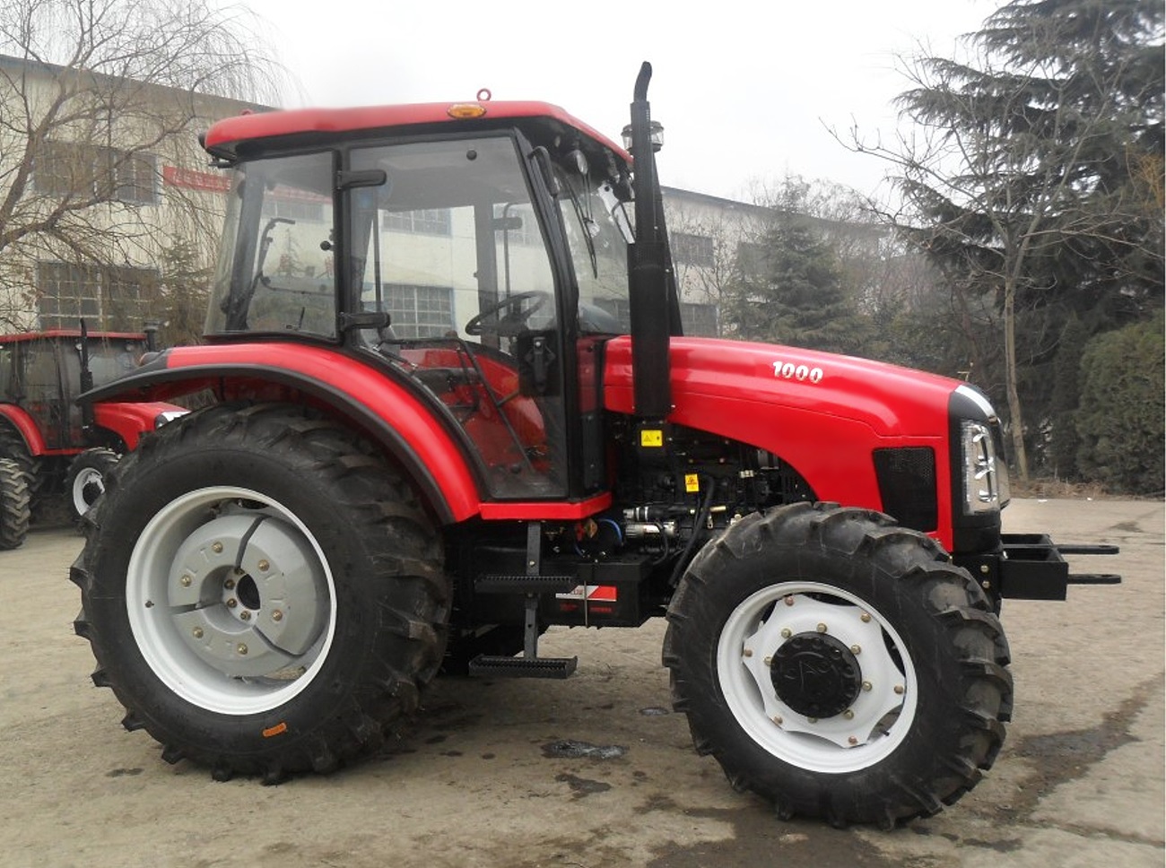 FM1004 TRACTOR